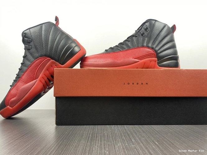 Retro 12 Game Jordan 130690 002 (2016) Flu 0705